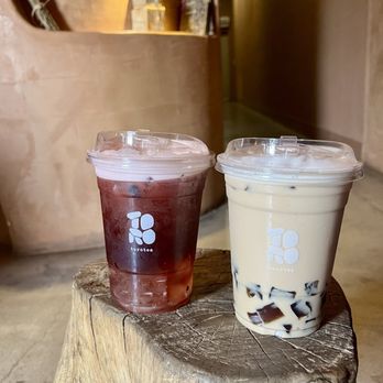 Torotea - Mulberry Oolong with Osmanthus Jelly & Popcorn Milk Tea with Brown Sugar Tapiochi - Tea Rooms Near Me - Chino Hills, California