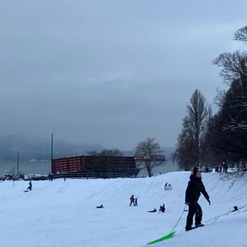 Barge Chilling Beach - Barging through the snow : ) - Beaches Near Me - Vancouver, British Columbia Barge Chilling Beach - Barging through the snow : ) - Beaches Near Me - Vancouver, British Columbia