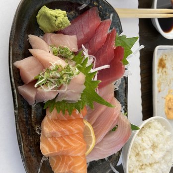Miya Sushi - Assorted Sashimi - Sushi Bars Near Me - Valley Village, California Miya Sushi - Assorted Sashimi - Sushi Bars Near Me - Valley Village, California