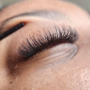 Glamour Lash - Mixed lash set - Eyelash Service Near Me - Milwaukee, Wisconsin