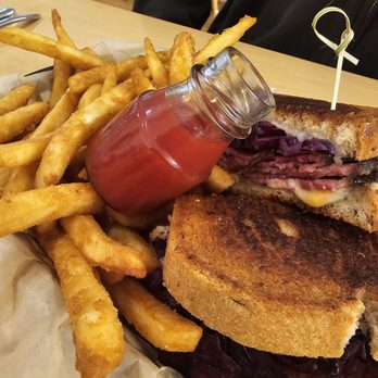 Leader - Scandinavian Near Me - Cambridge, Minnesota