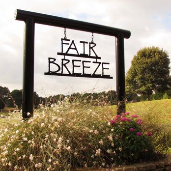 Fair Breeze Cottage - Welcome to Fair Breeze - a place of peace and rest for guests. - Bed & Breakfast Near Me - Nacogdoches, Texas Fair Breeze Cottage - Welcome to Fair Breeze - a place of peace and rest for guests. - Bed & Breakfast Near Me - Nacogdoches, Texas
