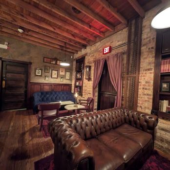 The Meadowlark - Speakeasies Near Me - Chicago, Illinois