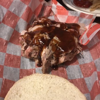 Millstone Southern Smoked BBQ - Pulled pork - Barbeque Near Me - Logan, Ohio
