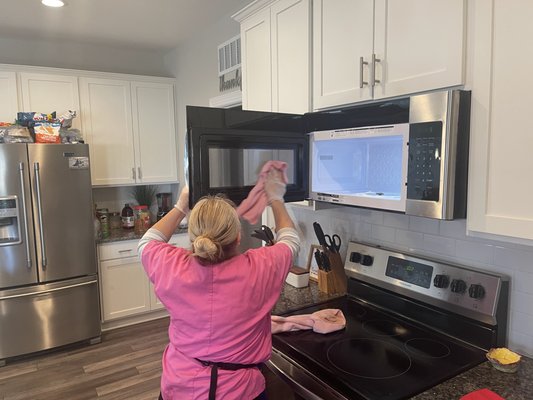 Home Cleaning - Don't Stress, We will handle the Mess Home Cleaning - Don't Stress, We will handle the Mess