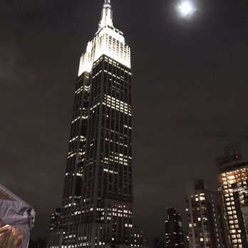 Monarch Rooftop - Lounges Near Me - New York, New York