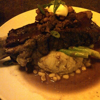 Rudy's Eat & Drink - "fancy rib" - beef short rib, baked beans, au jus & creme fraiche - American Near Me - Winnipeg, Manitoba Rudy's Eat & Drink - "fancy rib" - beef short rib, baked beans, au jus & creme fraiche - American Near Me - Winnipeg, Manitoba