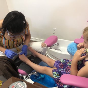 Soak Nail Massage & Spa - Nail Salons Near Me - Springfield, Illinois Soak Nail Massage & Spa - Nail Salons Near Me - Springfield, Illinois