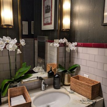 A PCH - Bathroom - Breakfast & Brunch Near Me - Long Beach, California A PCH - Bathroom - Breakfast & Brunch Near Me - Long Beach, California