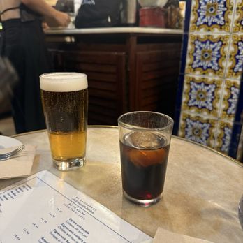El Xampanyet - Caña and Vermouth - Tapas Bars Near Me - Barcelona, B El Xampanyet - Caña and Vermouth - Tapas Bars Near Me - Barcelona, B
