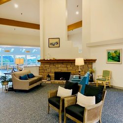 Cap Sante Court - Lving Room