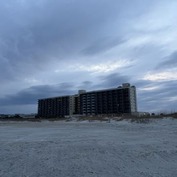 Shell Island Resort - View of hotel from beach - Hotels Near Me - Wrightsville Beach, North Carolina Shell Island Resort - View of hotel from beach - Hotels Near Me - Wrightsville Beach, North Carolina