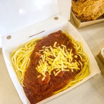 Jollibee - spaghetti  For more food, check out @clickhereforfood on IG! www.INSTAGRAM.com/CLICKHEREFORFOOD - Fast Food Near Me - Houston, Texas
