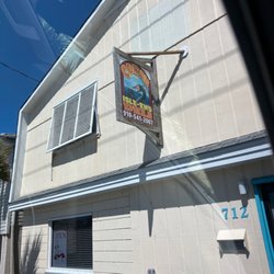 Coras Isle-End Deli