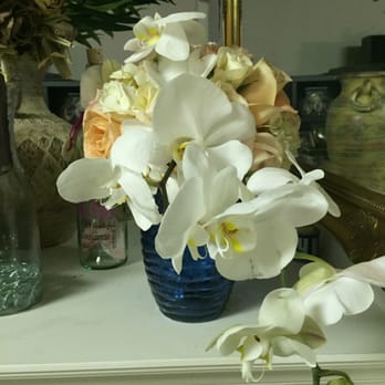 Hollywood Florist - Bridal bouquet - Florists Near Me - Union, New Jersey Hollywood Florist - Bridal bouquet - Florists Near Me - Union, New Jersey