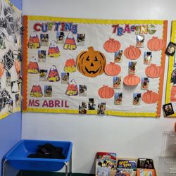 Montessori East County Preschool & Infant Care - Cutting and tracing