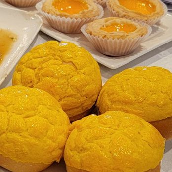 Happy Together - Pineapple bun with custard and egg tarts - Dim Sum Near Me - El Monte, California Happy Together - Pineapple bun with custard and egg tarts - Dim Sum Near Me - El Monte, California