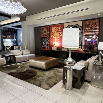 Renaissance Phoenix Downtown Hotel - Seating area in lobby - Hotels Near Me - Phoenix, Arizona Renaissance Phoenix Downtown Hotel - Seating area in lobby - Hotels Near Me - Phoenix, Arizona