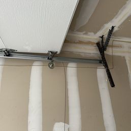 Broken cable and spring Broken cable and spring