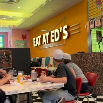 Ed Debevic's - Breakfast & Brunch Near Me - Chicago, Illinois Ed Debevic's - Breakfast & Brunch Near Me - Chicago, Illinois