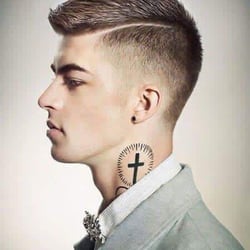 Elements Hair Gallerie - Love this super tight classic cut. Always classy.