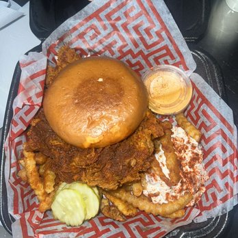 Byrd's Hot Chicken - Amazing! - Chicken Shop Near Me - Schererville, Indiana