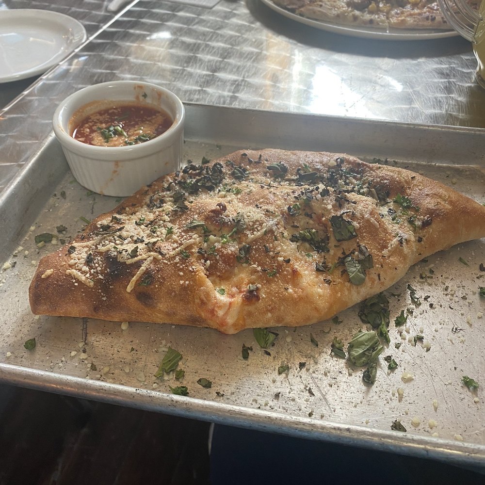 Café Piazza - Calzones - Pizza Near Me - Saint Louis, Missouri Café Piazza - Calzones - Pizza Near Me - Saint Louis, Missouri