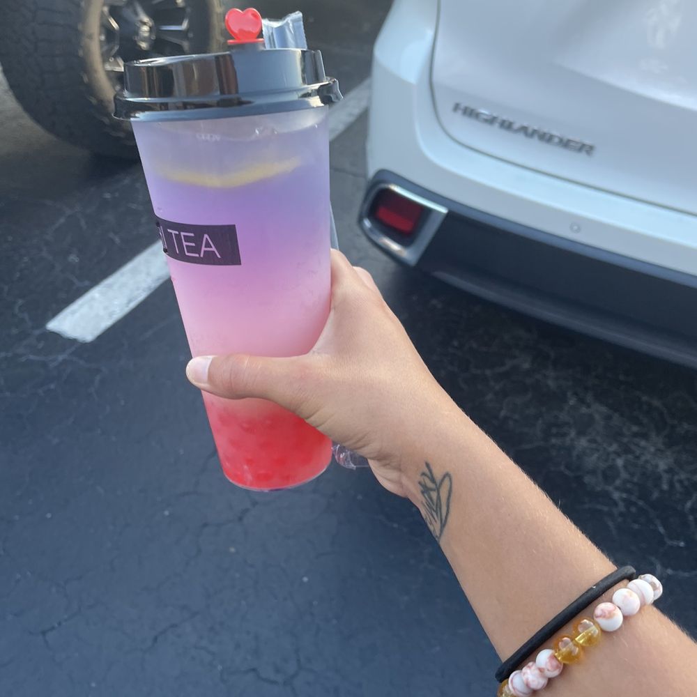 Hi Tea - Butterfly Lemon Tea - Bubble Tea Near Me - Winter Springs, Florida