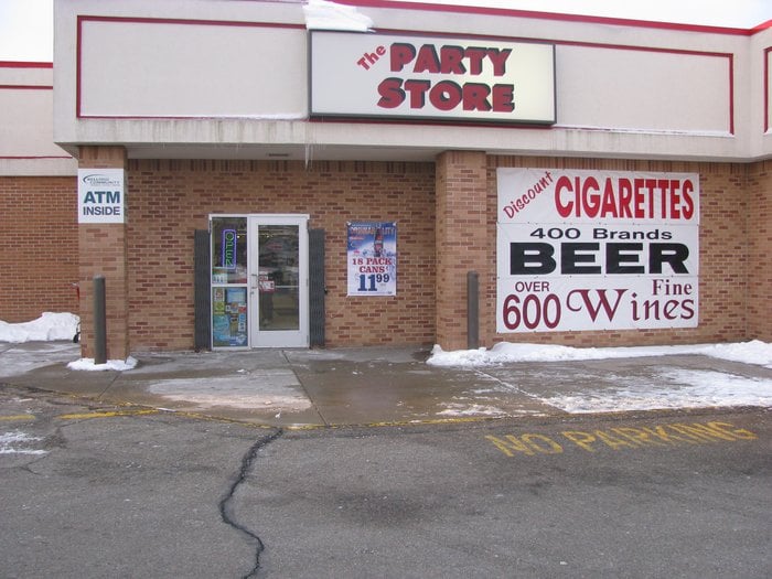 MEGABEV Updated October 2024 106 Redfield Plz, Marshall, Michigan