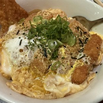 Cute Robot Japanese Kitchen - Chicken Katsudon - Japanese Curry Near Me - Milwaukee, Wisconsin Cute Robot Japanese Kitchen - Chicken Katsudon - Japanese Curry Near Me - Milwaukee, Wisconsin
