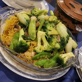 Great Wall Cuisine - crispy noodles with vegetables - Dim Sum Near Me - Phoenix, Arizona Great Wall Cuisine - crispy noodles with vegetables - Dim Sum Near Me - Phoenix, Arizona