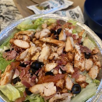 American Pizza - Chicken Bacon Ranch Salad. - Pizza Near Me - Highland, California American Pizza - Chicken Bacon Ranch Salad. - Pizza Near Me - Highland, California