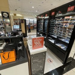Sunglass Hut