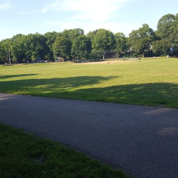 Hynes Playground - Parks Near Me - Chestnut Hill, Massachusetts