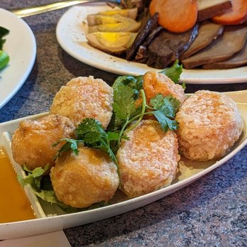 Chiuchow Man Chinese Restaurant - Fried Crab and Shrimp Balls - Chinese Near Me - Mississauga, Ontario