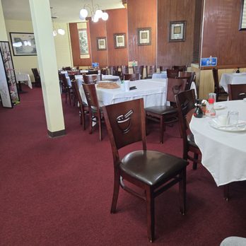 Jo Won Noodle House - The dinning area, neat and clean. Just waiting for you and your family to come on over. - Chinese Near Me - Anaheim, California