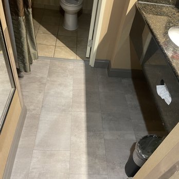 TG Elite Flooring - a view of a bathroom - Flooring Near Me TG Elite Flooring - a view of a bathroom - Flooring Near Me