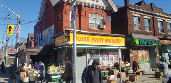 Bloor Fruit Market by null