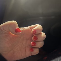 Gatsby Nails - Chipped nails within a week in gel manicure.