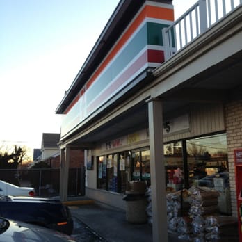 7-Eleven - the outside of a store - Convenience Stores Near Me - Wantagh, New York 7-Eleven - the outside of a store - Convenience Stores Near Me - Wantagh, New York