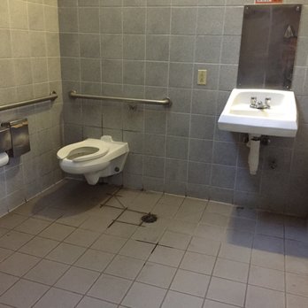 Caswell Memorial State Park - ADA Bathroom was sprayed with BLEACH on walls, toilet, sink, everywhere and rinsed with clean H2O! - Parks Near Me - Ripon, California