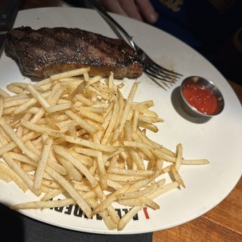 J. Alexander's - Steak - New American Near Me - Columbus, Ohio
