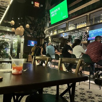 14 North Daiquiri Bar - Cocktail Bars Near Me - Dania Beach, Florida
