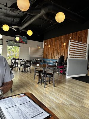 Elijah's Restaurant, Delicatessen and Catering by null