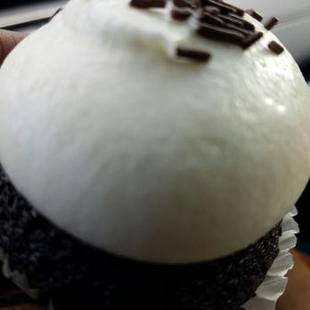 Cupcake People - black and white - Bakeries Near Me - Lawrenceville, Georgia