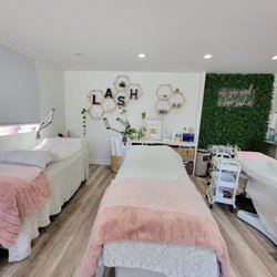 Arts Beauty Lounge