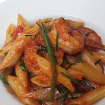 La Cadole - Crevettes with penne - French Near Me - Paris, 75 La Cadole - Crevettes with penne - French Near Me - Paris, 75