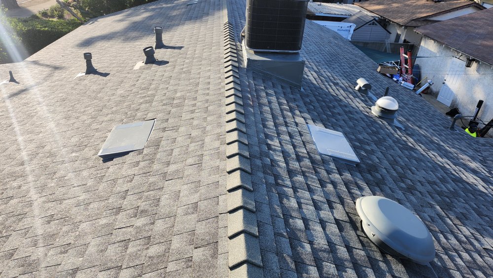 Slide of Carlos Guti Roofing