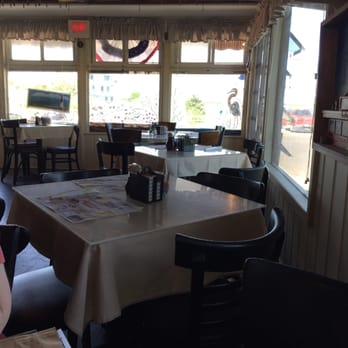 Kelly's Old Barney Restaurant - Seafood Near Me - Barnegat Light, New Jersey
