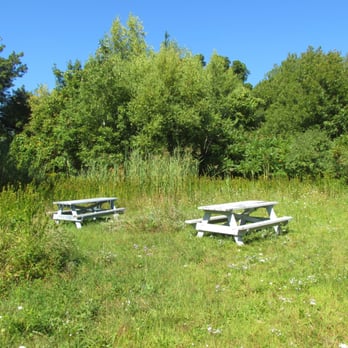 Sagamore Hill Historic Site - Picnic benches out in the middle of nowhere - Landmarks & Historical Buildings Near Me - Barnstable, Massachusetts Sagamore Hill Historic Site - Picnic benches out in the middle of nowhere - Landmarks & Historical Buildings Near Me - Barnstable, Massachusetts